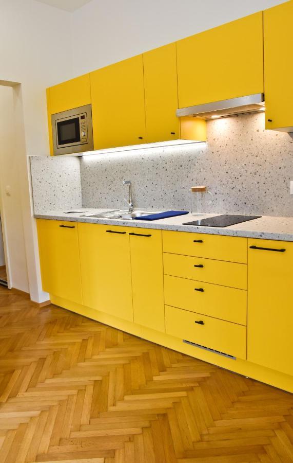 Zachar Apartman Sopron Eksteriør bilde